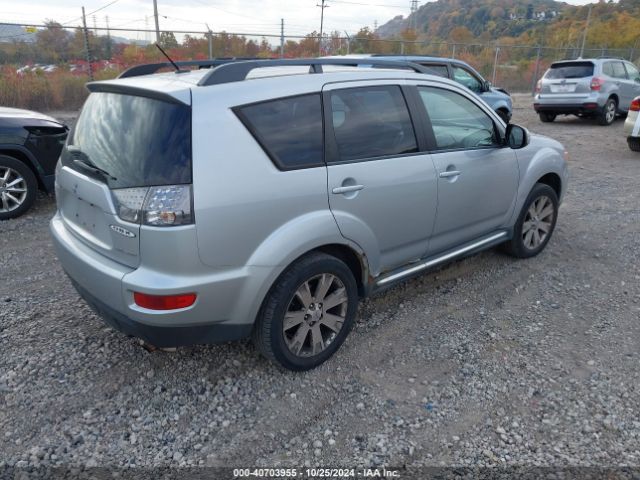 2011 MITSUBISHI OUTLANDER JA4JT3AW9BU038302 Photo 3