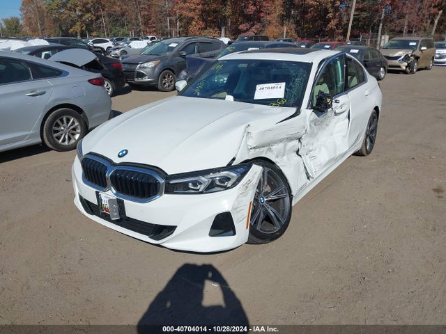 3MW89FF09R8E20701 BMW 3 Series 330i Xdrive