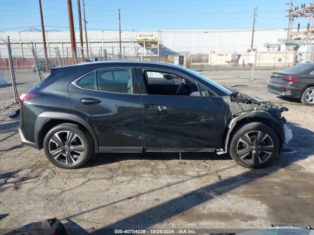 JTHX3JBH2M2045223 Lexus UX 200