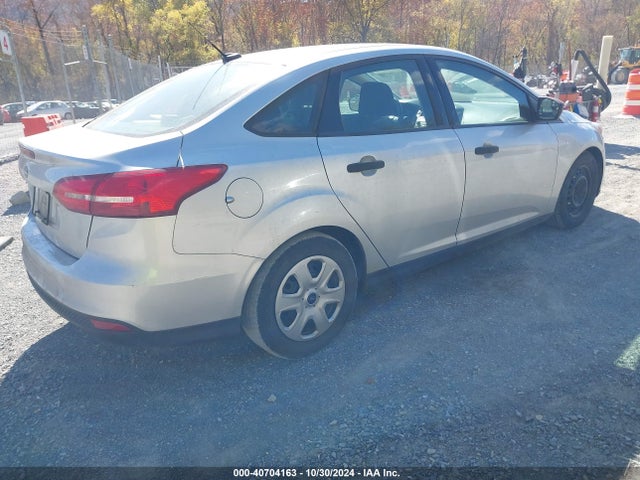 Ford FOCUS S 2016 1FADP3E29GL226903 Image 4