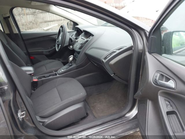 1FADP3F24GL262271 Ford FOCUS SE