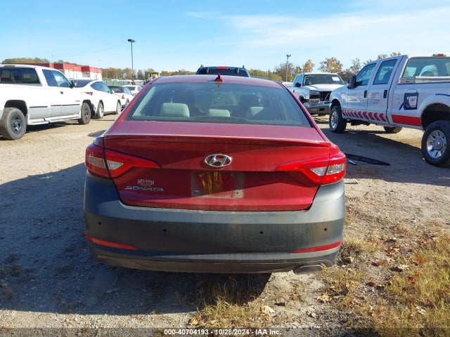 Hyundai SONATA SE 2015 5NPE24AF9FH191777 Image 17