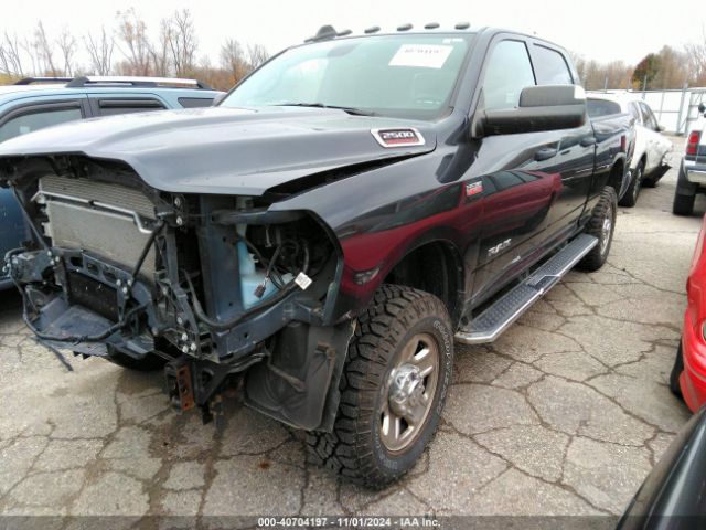3C6UR5CJ0NG111845 RAM 2500 Tradesman  4x4 6'4 Box