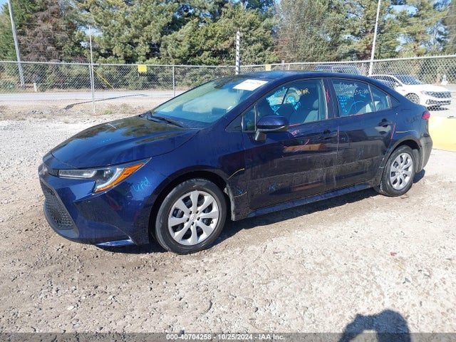 Toyota COROLLA LE 2021 5YFEPMAE9MP230697 Image 2