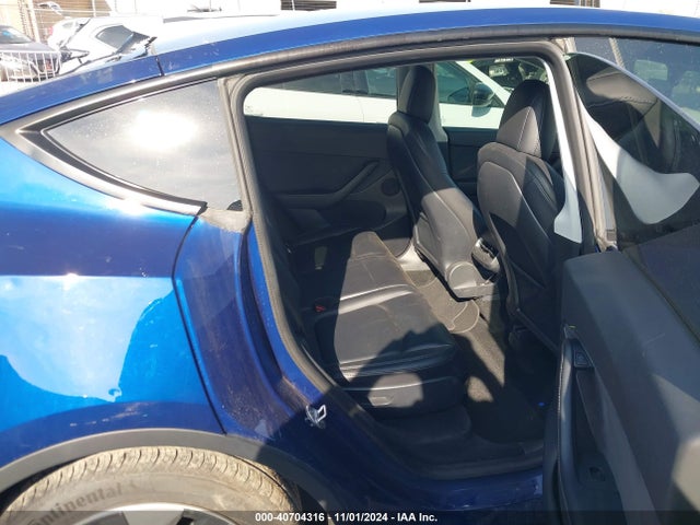 2021 TESLA MODEL Y 5YJYGAEE8MF193773 Photo 7