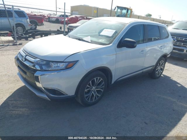 JA4AD2A39JZ063750 Mitsubishi Outlander Es