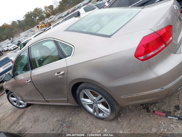 1VWBS7A35FC033052 Volkswagen Passat 1.8t Se