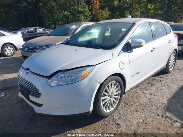 Ford FOCUS ELECTRIC 2014 1FADP3R41EL341875 Image 2