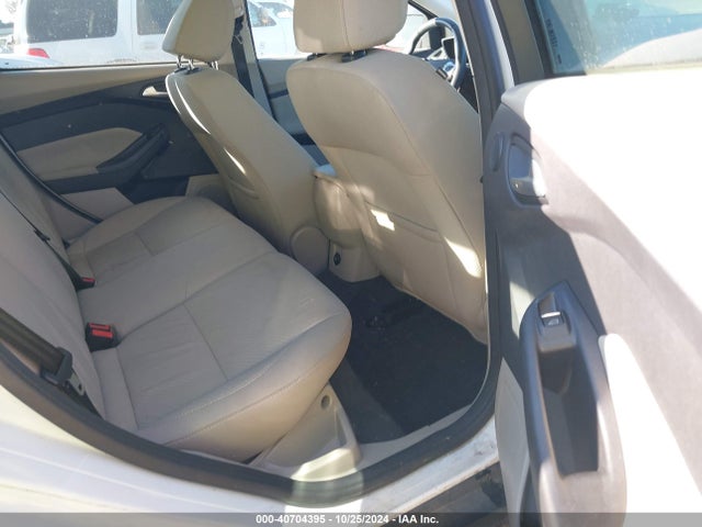 Ford FOCUS ELECTRIC 2014 1FADP3R41EL341875 Image 8