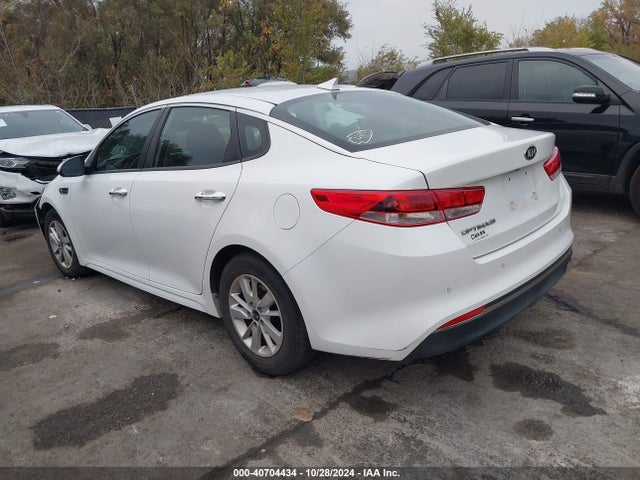 KIA Optima Lx 2017 5XXGT4L36HG130894 Image 3