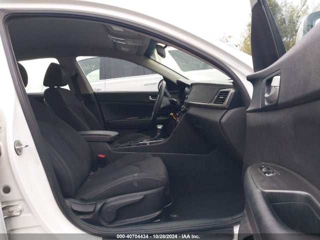 KIA Optima Lx 2017 5XXGT4L36HG130894 Image 5