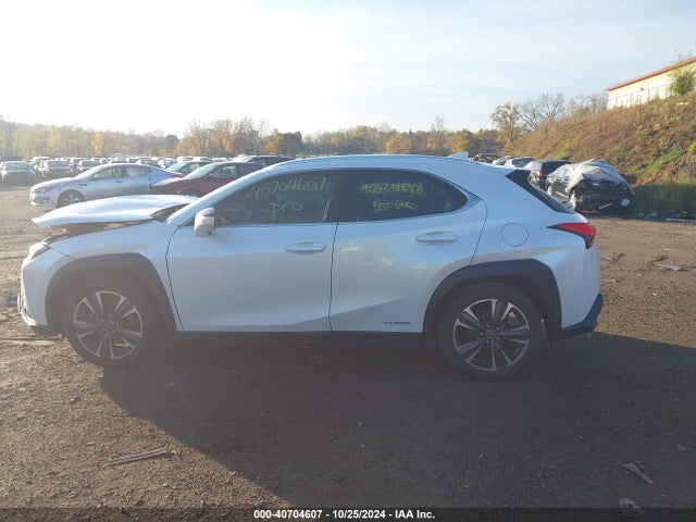 Lexus UX 250H 2020 JTHP9JBH0L2033830 Image 14