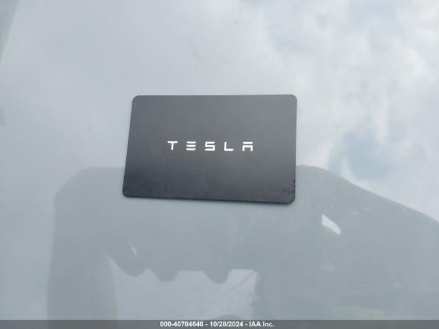 2024 TESLA MODEL Y 7SAYGDEEXRA269597 Photo 10