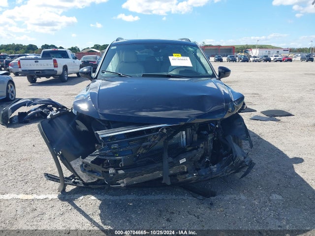 3VVCB7AX4PM082657 Volkswagen Tiguan 2.0t Se R-line Black