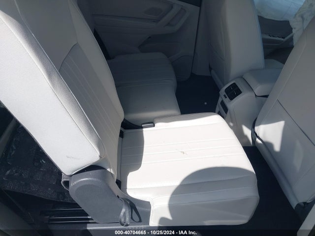 3VVCB7AX4PM082657 Volkswagen Tiguan 2.0t Se R-line Black