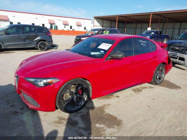 ZARFAMBN4L7637675 Alfa Romeo Giulia Ti Sport Carbon Rwd