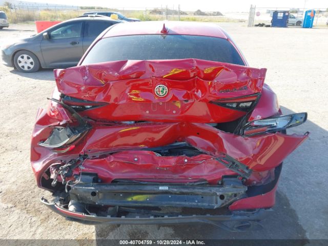 ZARFAMBN4L7637675 Alfa Romeo Giulia Ti Sport Carbon Rwd