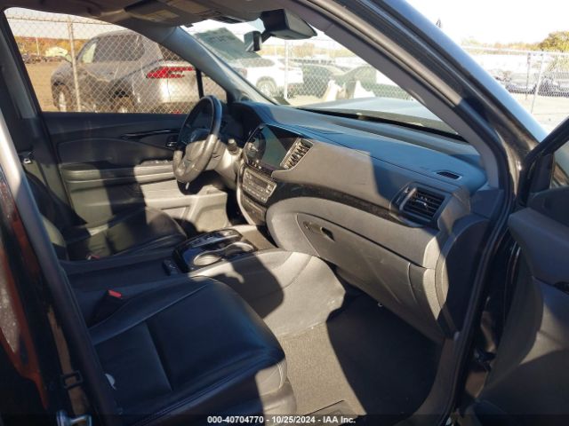 5FNYF6H95LB033251 Honda Pilot Awd Touring 8 Passenger