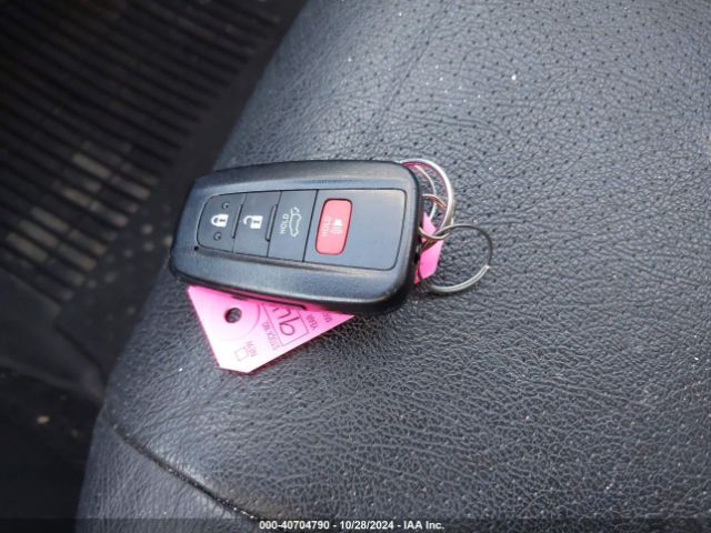 2T3RWRFV6LW099002 Toyota Rav4 Hybrid Xle