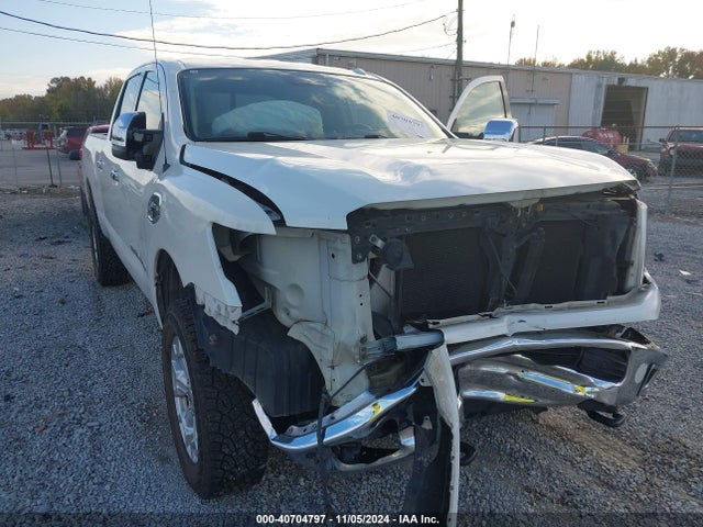 1N6BA1F49GN516132 Nissan Titan Xd Sl Diesel