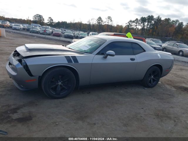 2C3CDZAG5JH172401 Dodge Challenger Sxt