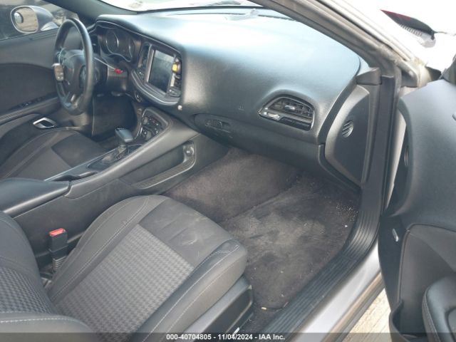 2C3CDZAG5JH172401 Dodge Challenger Sxt