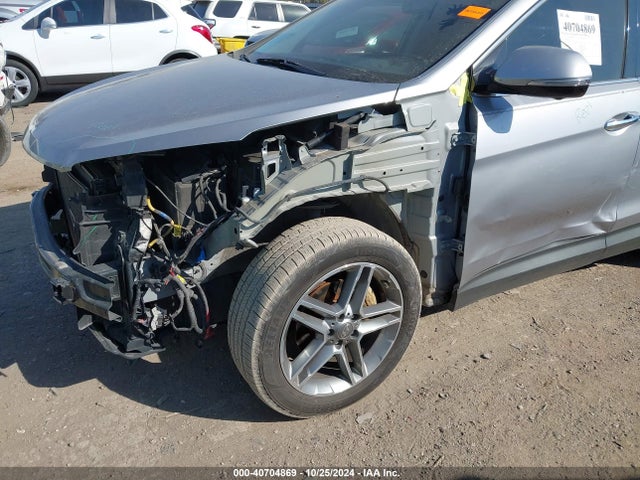 Hyundai Santa Fe Se Ultimate 2017 KM8SRDHF2HU220397 Image 2