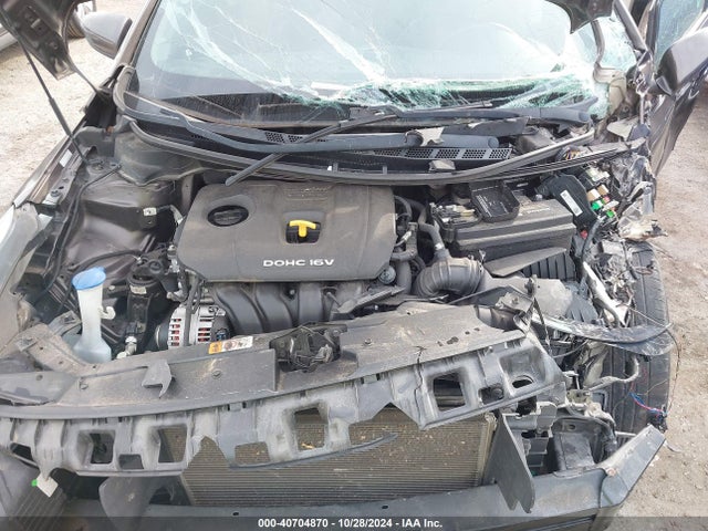 KIA FORTE LX 2017 3KPFK4A72HE073462 Image 10
