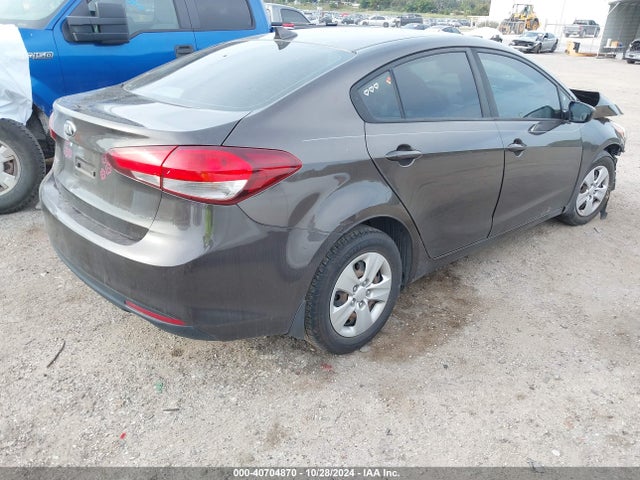 KIA FORTE LX 2017 3KPFK4A72HE073462 Image 4