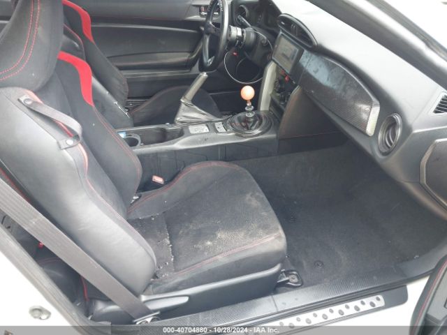 JF1ZNAA17E9706607 Scion FR-S