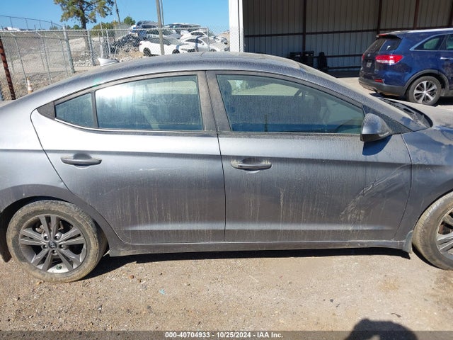 Hyundai Elantra Value Edition 2018 5NPD84LFXJH346272 Image 14