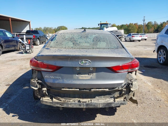 Hyundai Elantra Value Edition 2018 5NPD84LFXJH346272 Image 17