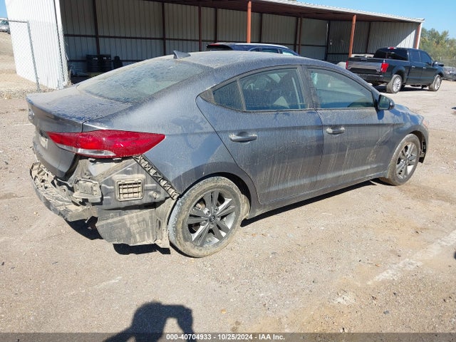 Hyundai Elantra Value Edition 2018 5NPD84LFXJH346272 Image 4