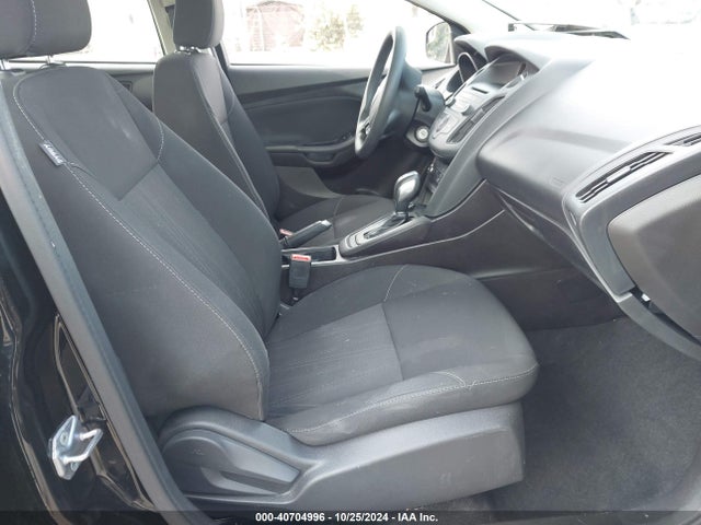 Ford FOCUS SE 2016 1FADP3K20GL369906 Image 5
