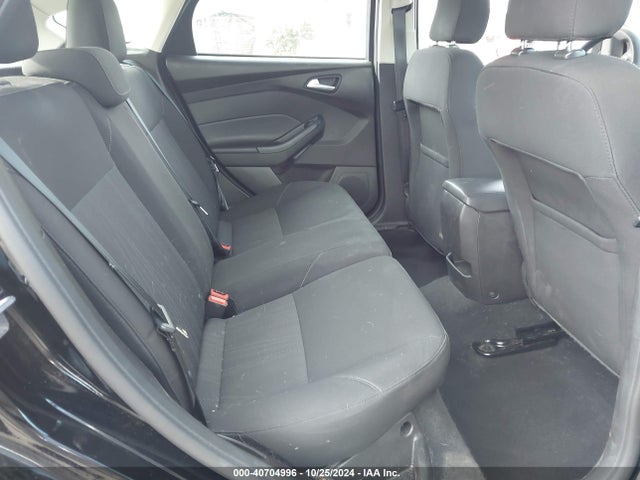 Ford FOCUS SE 2016 1FADP3K20GL369906 Image 8