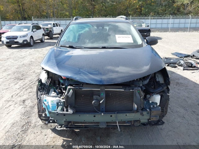 Toyota RAV4 LE 2018 JTMZFREV4JJ211390 Image 13