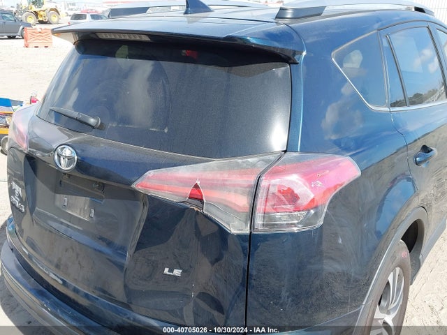 Toyota RAV4 LE 2018 JTMZFREV4JJ211390 Image 18
