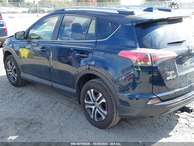 Toyota RAV4 LE 2018 JTMZFREV4JJ211390 Image 19