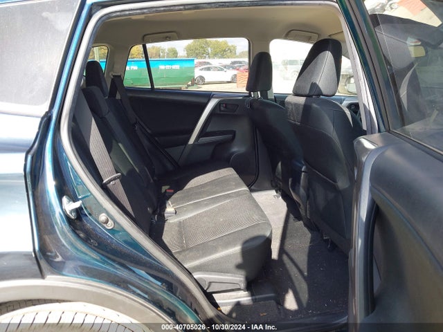 Toyota RAV4 LE 2018 JTMZFREV4JJ211390 Image 8