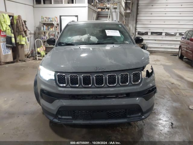 3C4NJDFNXPT573532 Jeep Compass Latitude Lux Fwd