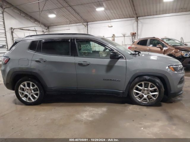 3C4NJDFNXPT573532 Jeep Compass Latitude Lux Fwd