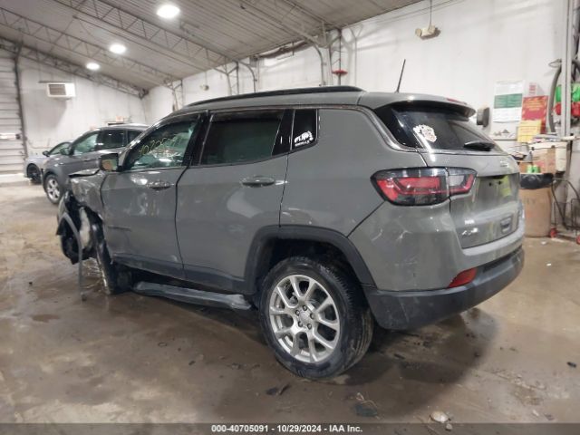 3C4NJDFNXPT573532 Jeep Compass Latitude Lux Fwd