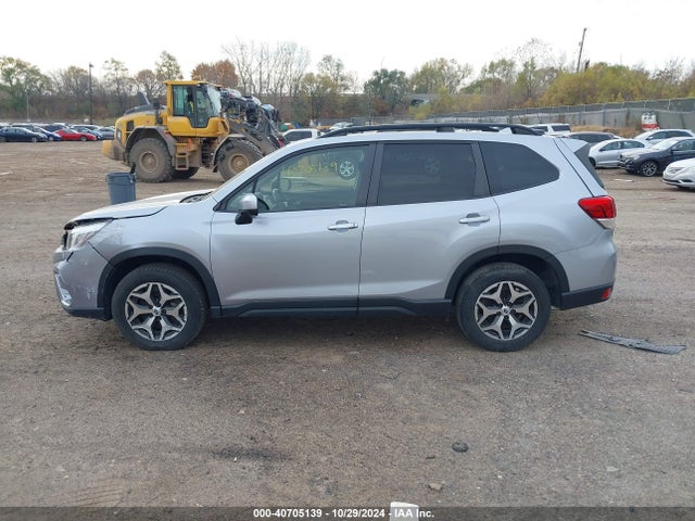 Subaru Forester Premium 2019 JF2SKAEC5KH517540 Image 14