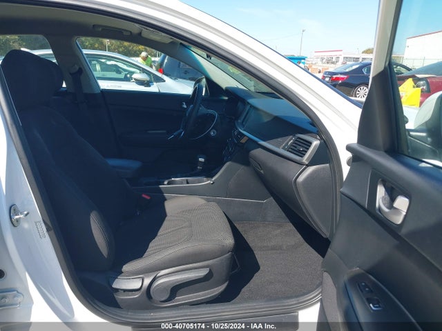 5XXGT4L3XLG437848 KIA Optima Lx