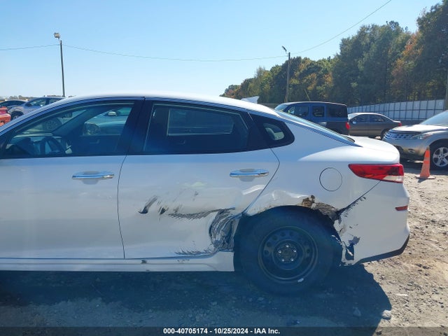 5XXGT4L3XLG437848 KIA Optima Lx