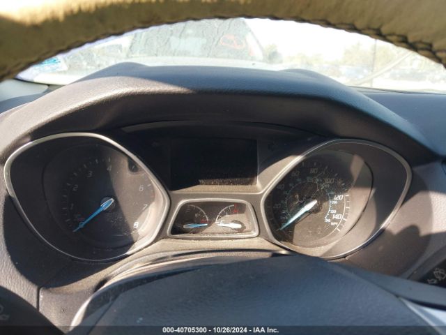 1FADP3J28EL127122 Ford Focus Titanium