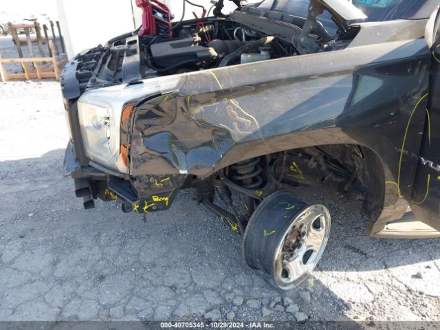 1GKS2GKC7HR176705 GMC Yukon Xl Slt