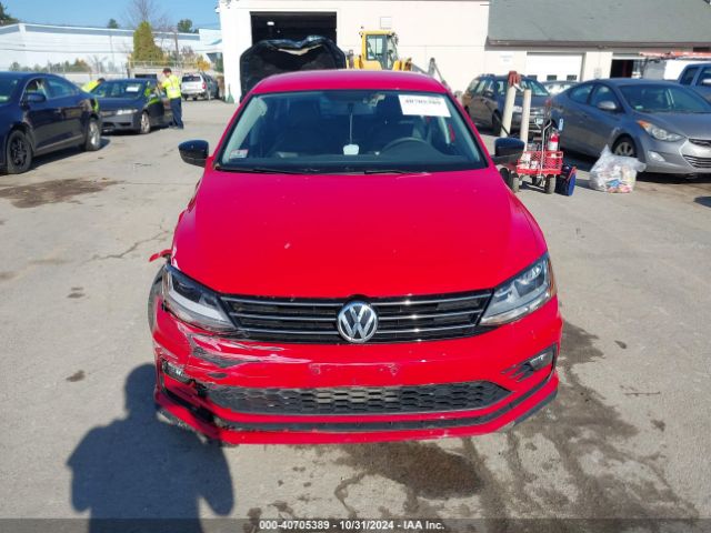 3VWDB7AJ7JM253274 Volkswagen Jetta 1.4t Se/1.4t Wolfsburg Edition