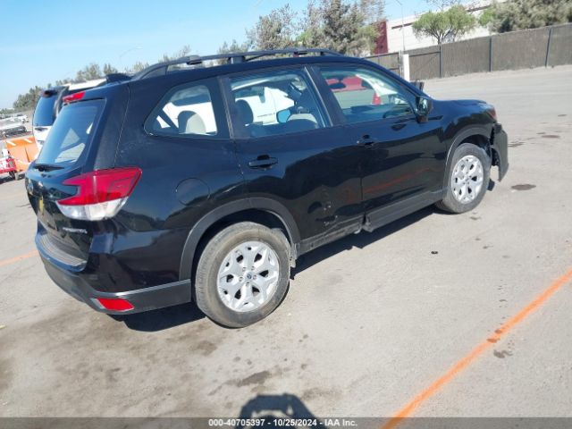 JF2SKACC8KH540555 Subaru Forester