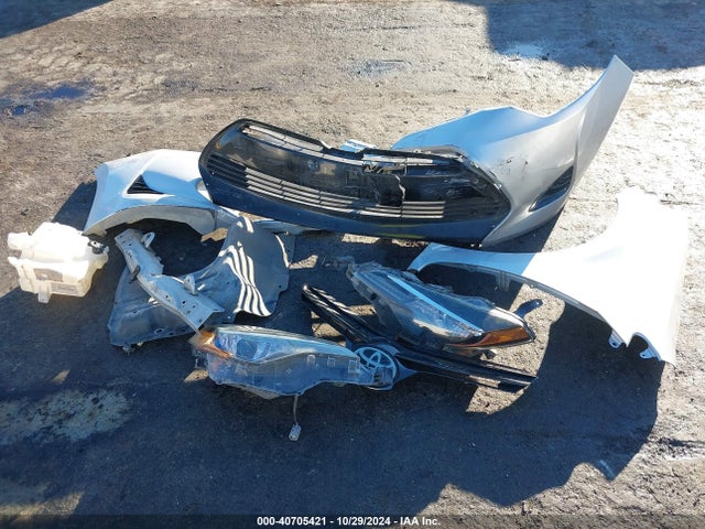 Toyota COROLLA LE 2017 5YFBURHEXHP625248 Image 12